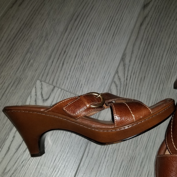 Nurture leather buckle cognac sandal - Picture 4 of 4